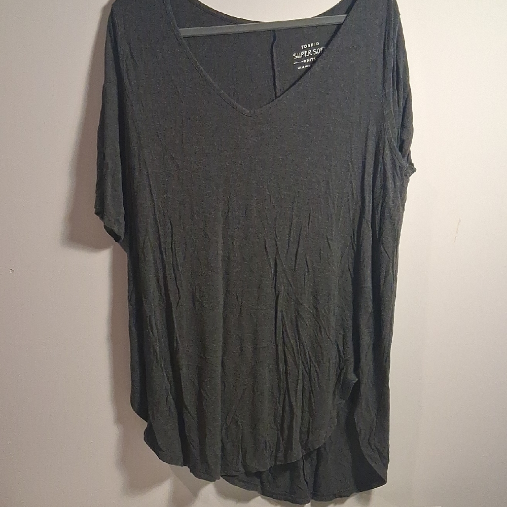 Torrid Green Asymmetrical Short Sleeve T-Shirt